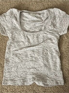 White Floral Lace Short Sleeve Scoop Neck Top